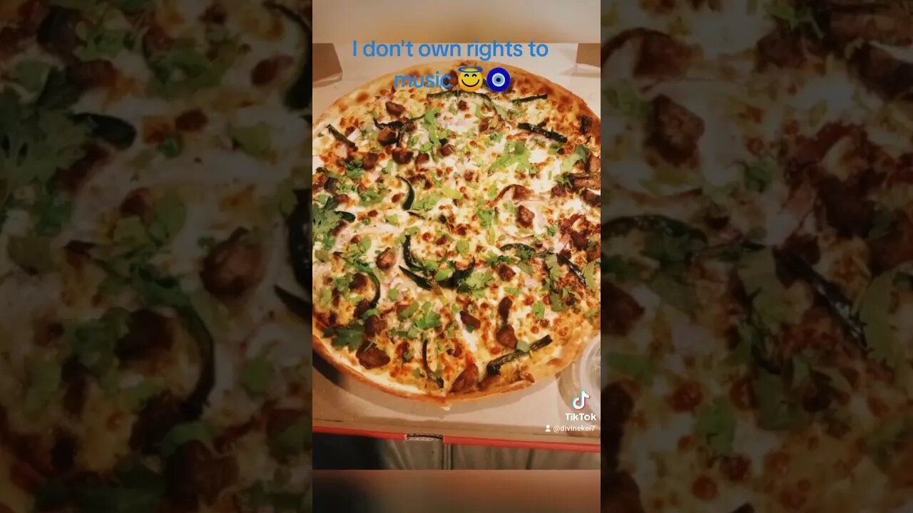 trying this carne asada pizza from pizza patrón 🤤🧿😇 I don't own rights to music
