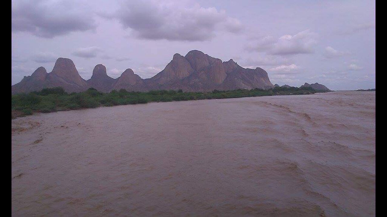 River nile, toty island, toty bridge