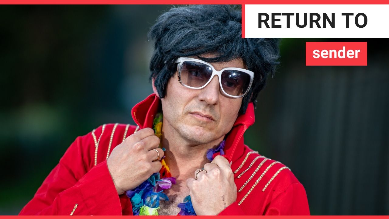 'Britain's worst' Elvis Presley impersonator snubbed from a tribute acT