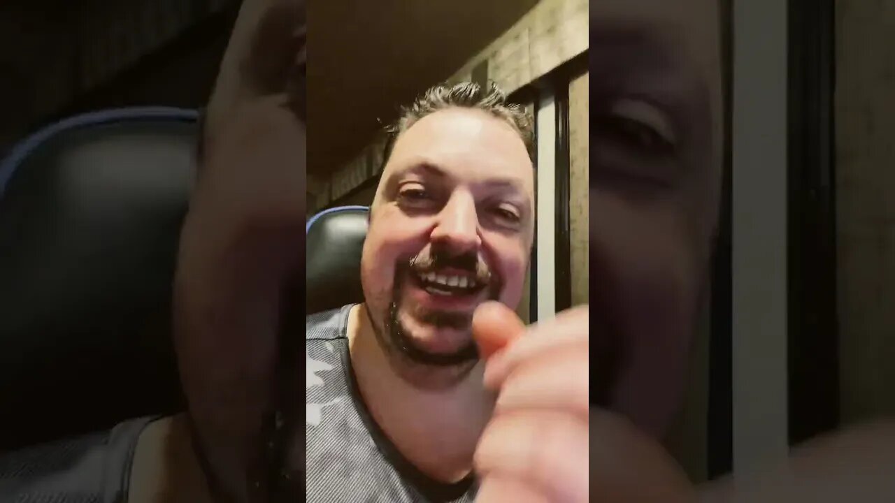 How Not To Do Makeup! 🤣