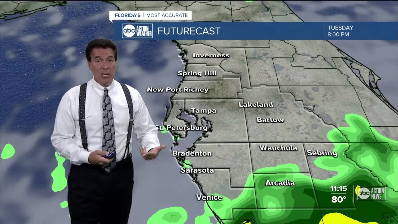 Tracking Elsa - Denis Phillips 11 PM update