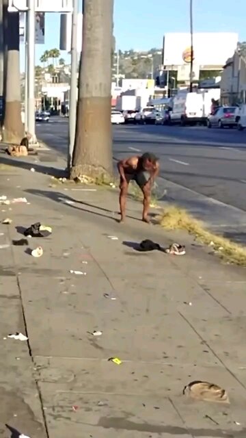 Look at the beautiful streets of Hollywood man those Democrat policies are really cleaning up.