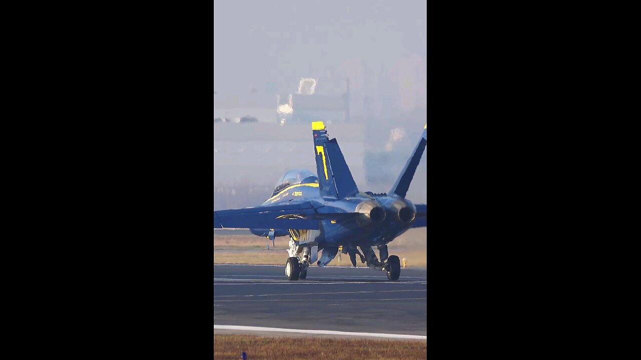 Blue Angels Leaving YYZ