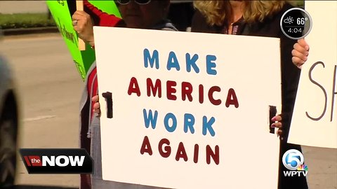 Federal workers in South Florida rally, calling for an end to the government shutdown