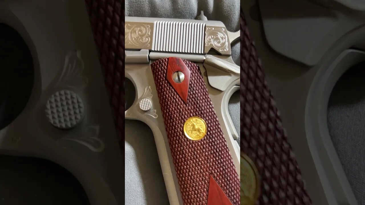 Agora as Colts 1911. Faltam mais duas que chegam semana que vem.