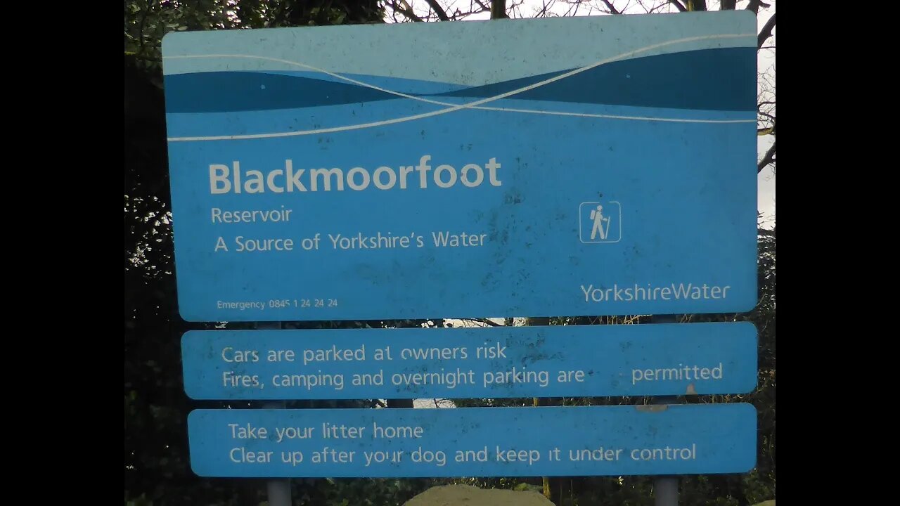 Walk to Blackmoorfoot Reservoir