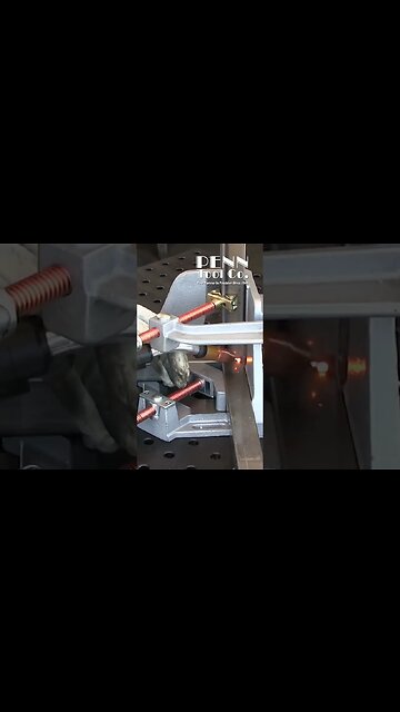 Setup a 3-Axis workpiece before welding.