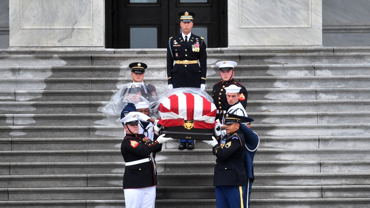 Obama, Bush Speak At Sen. John McCain's Private Service