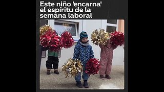 Humor de media semana laboral: un ‘efusivo’ niño en una fiesta en Polonia