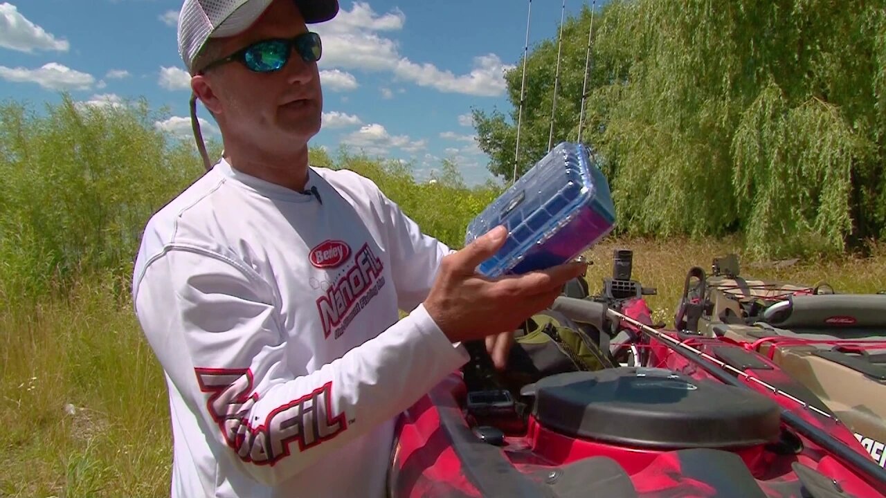 MidWest Outdoors TV Show #1622 - Tip of the Week on the Flambeau Tuff Box