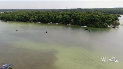 Man missing after kayak flips