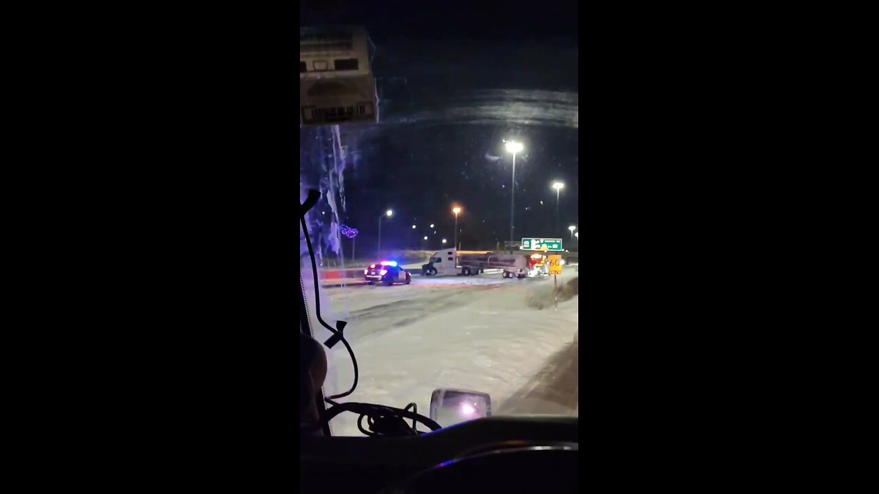 Truck Jackknife On Highway 401