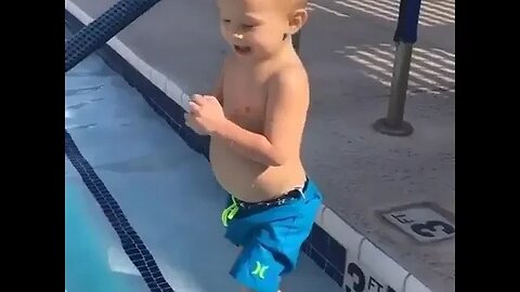 baby born to swim