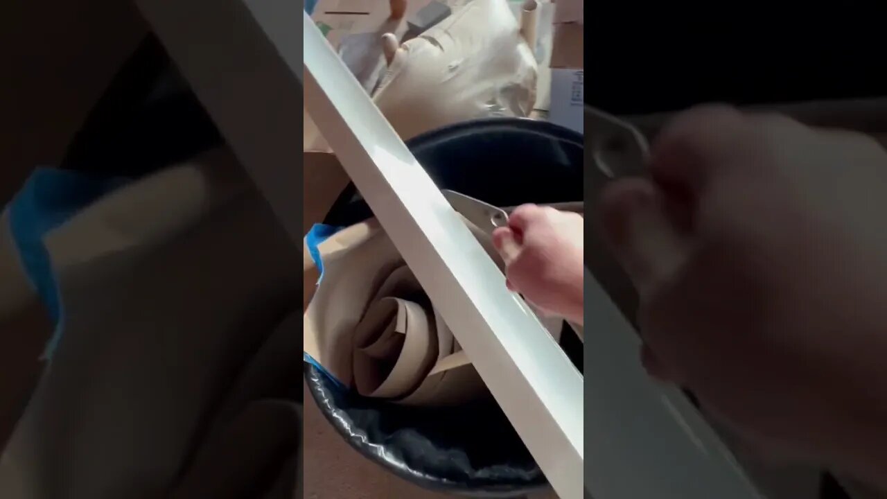 Cabinet crown return