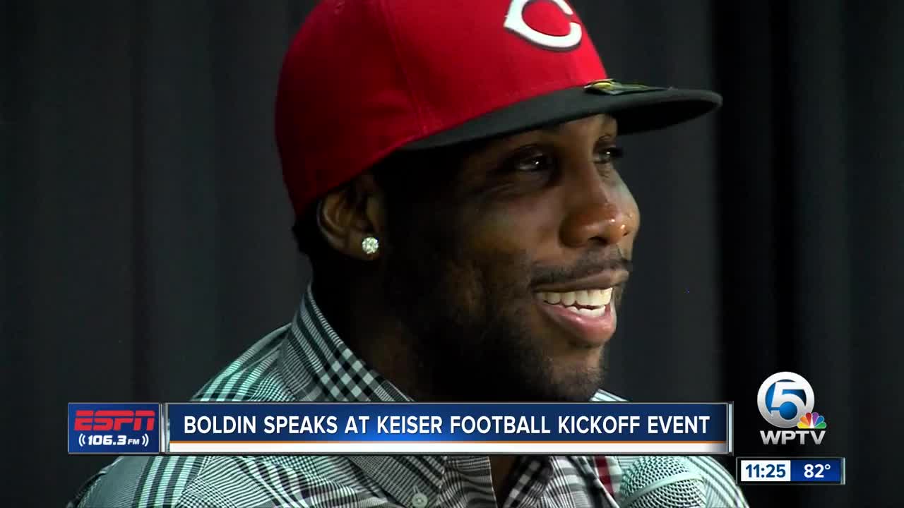 Anquan Boldin speaks to Keiser Football team 8/14