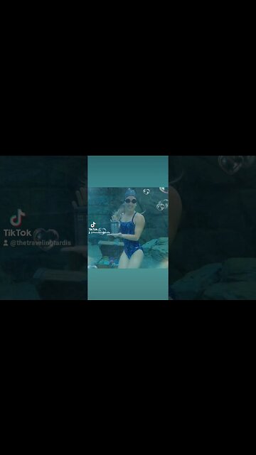 🍾 #TARDIS #UNDERTHESEA #BEAUTIFUL #OCEAN #SEAWORLD 🍾 #HAPPYNEWYEAR #NEWYEARS2023 #SUBSCRIBE #SHORTS