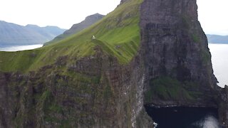 Kallur Lighthouse, Faroe Islands