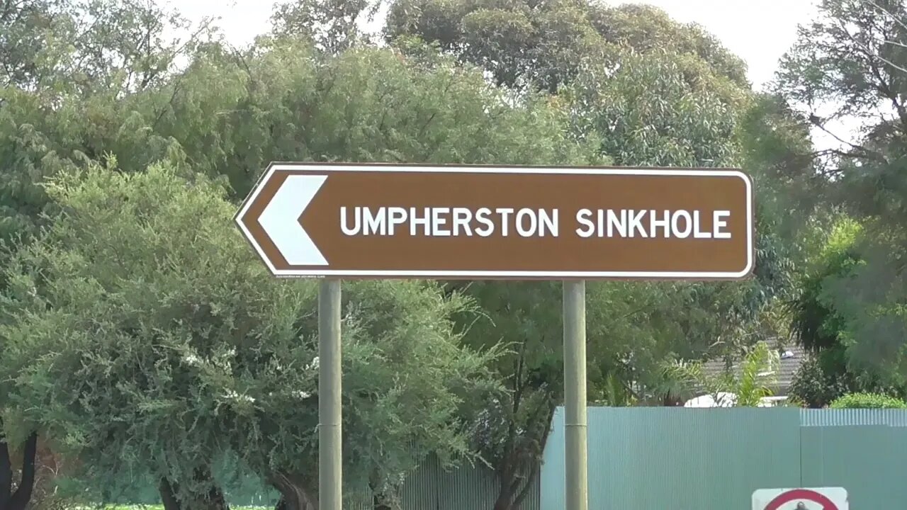 Umpherston Sinkhole. Mount Gambier, SA.