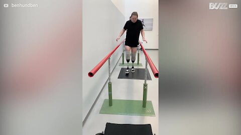 Man whose feet were amputated walks again