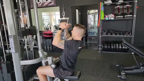 Neutral Grip Lat Pulldowns V Handle