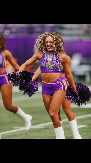 Vikings Cheerleaders Energy 💜💛 Minnesota Vikings NFL Football