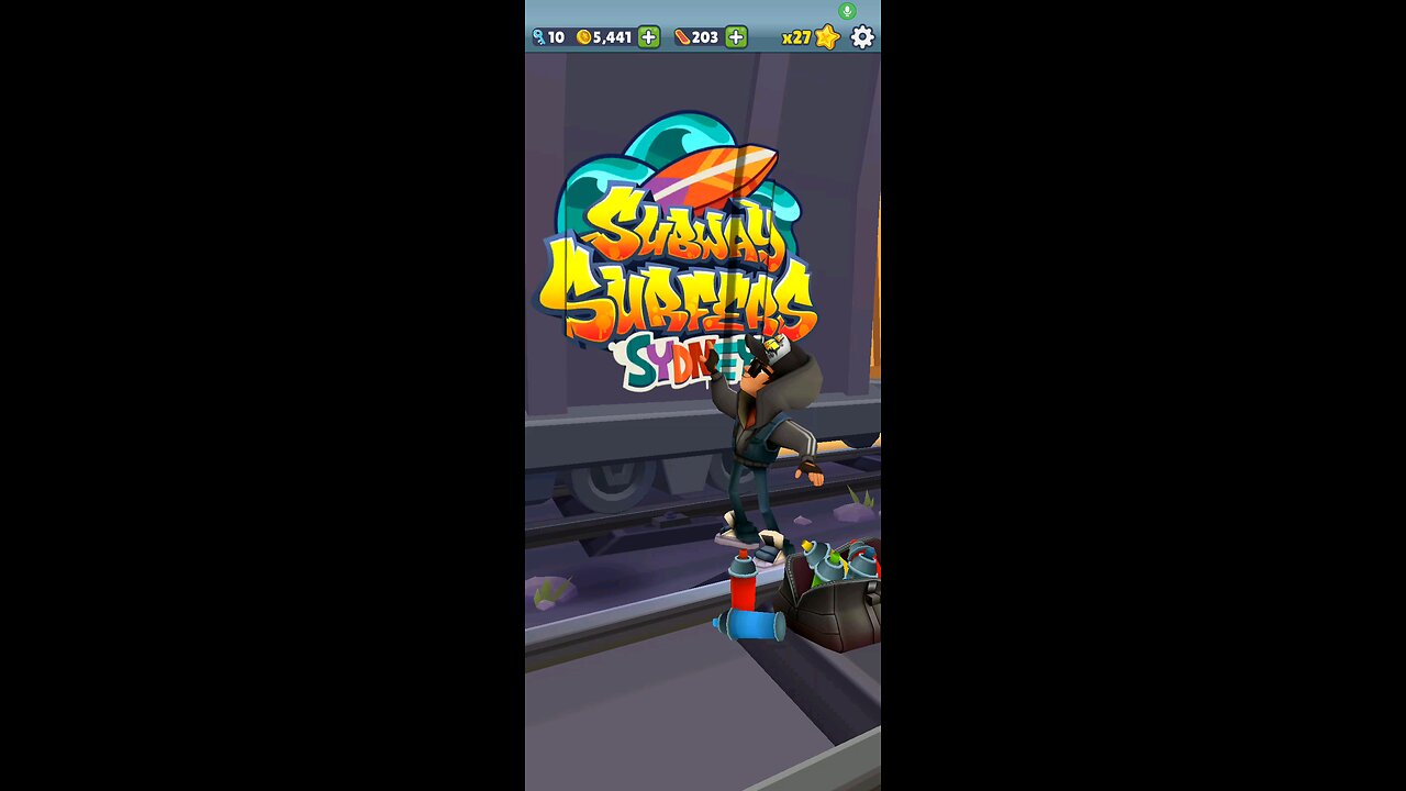 SUBWAY SURFERS PLAYING