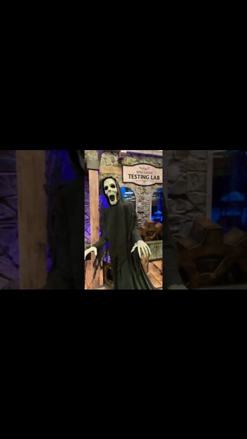 The Spooky Hauntress