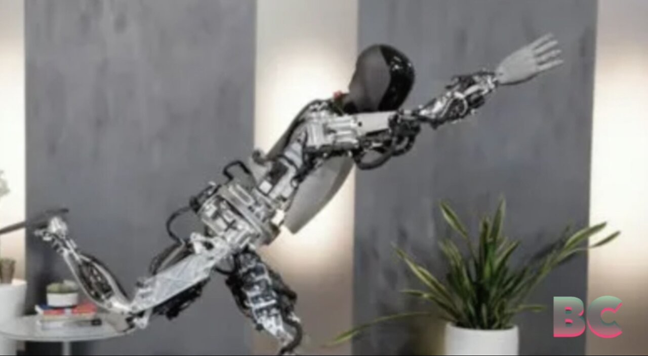 Musk’s Humanoid robot doing YOGA with impressive balance and coordination