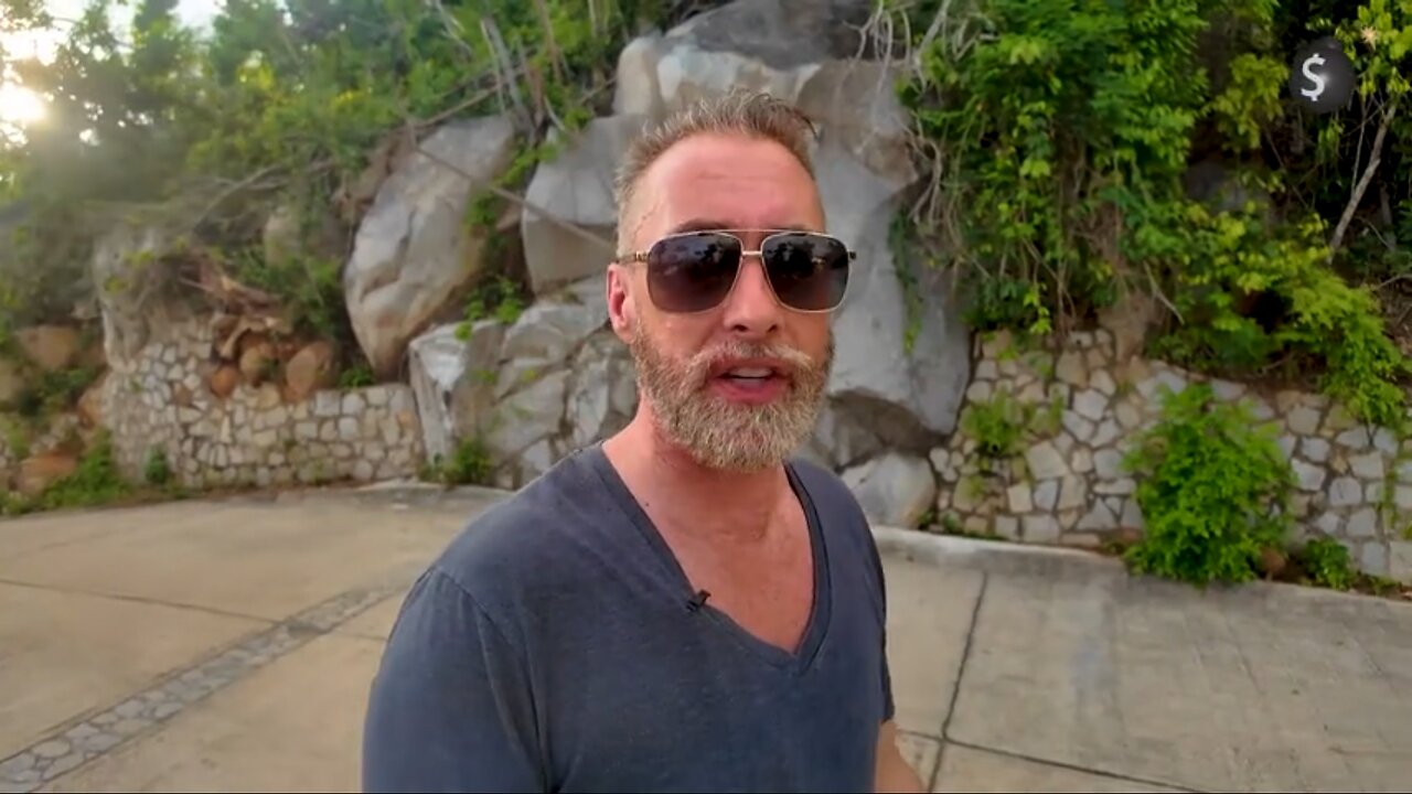 Jeff Berwick - More Massive Psyops run by Elite Controllers designed to Enslave You!