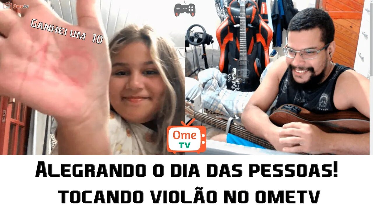 Tocando violão para pessoas desconhecidas no OmeTV/Omegle | Ganhei uma nota 10! #01