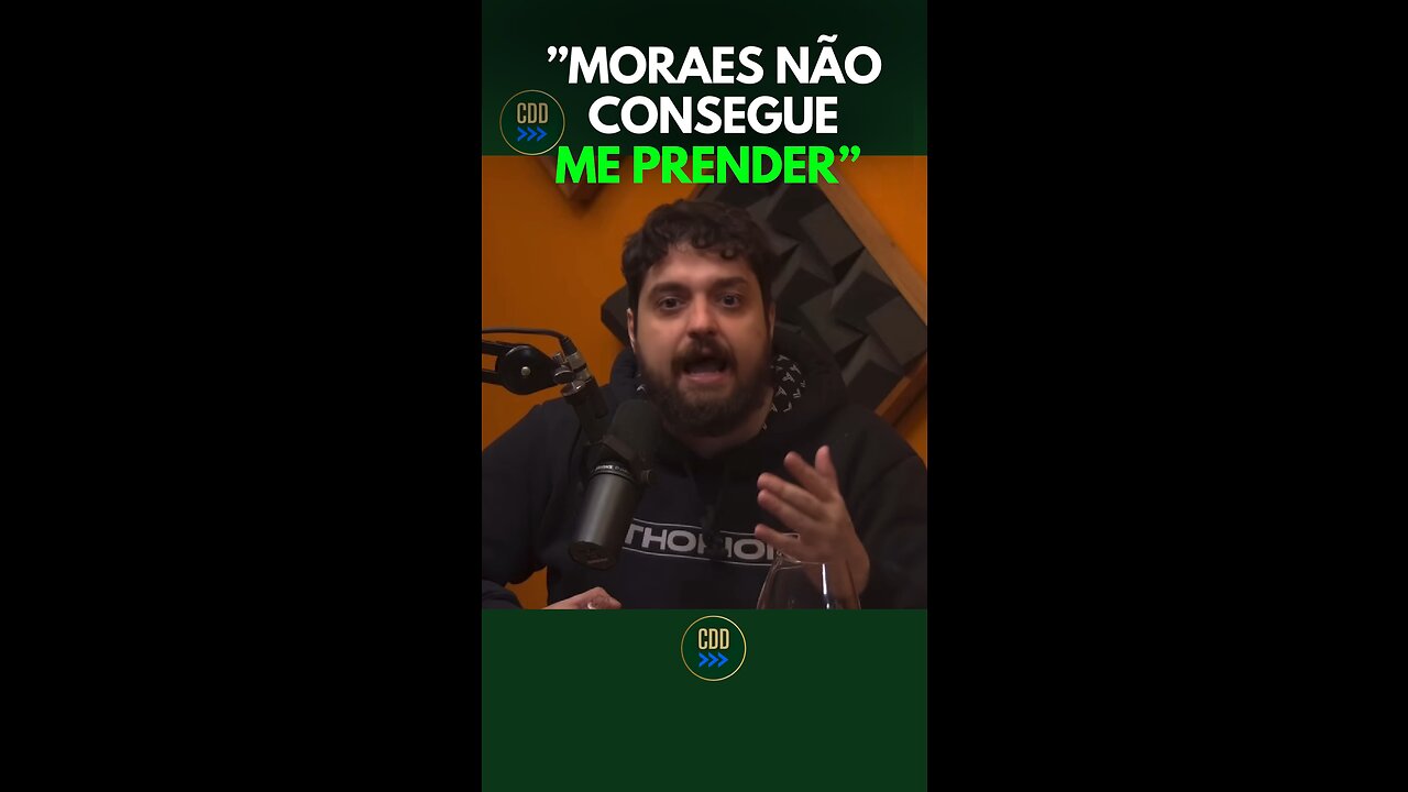 Monark DESAFIA Alexandre de Moraes e ainda xinga de Merda e Carequinha