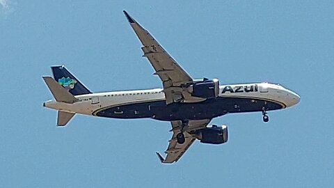 Boeing 737 MAX 8 PS-GRG coming from Guarulhos and Airbus A320NEO PR-YRA from Campinas to Fortaleza
