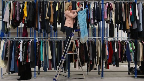 How Fashion Went From Elite to the Streets