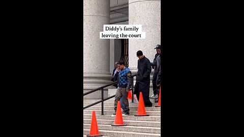 Footage of Diddy family leaving court.