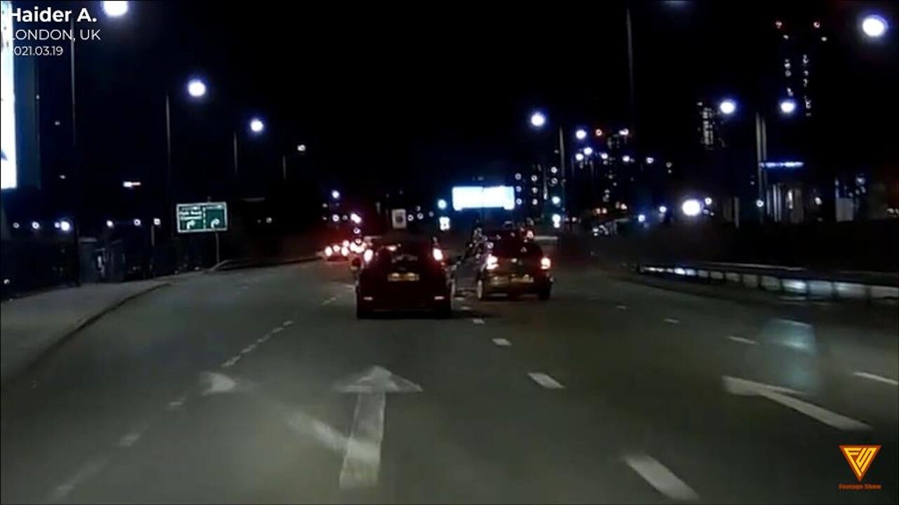 Dangerous Driver Caught On Dashcam 2021.03.19 — LONDON, UK