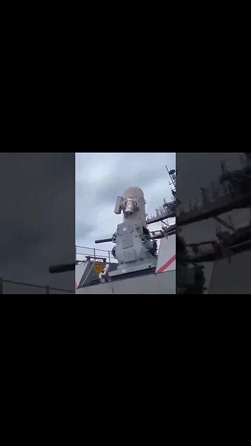 Phalanx Locks On Commercial Jet