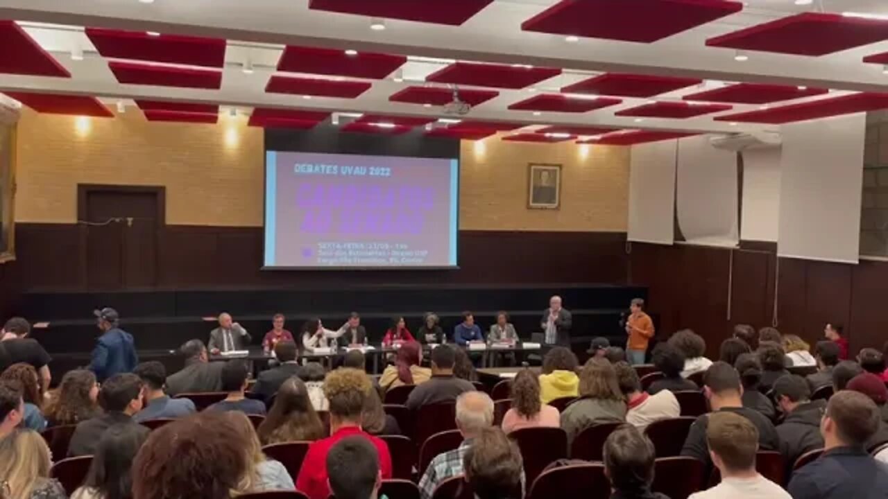 "Estamos na eleição para lutar contra o golpe": Antônio Carlos Silva em debate na USP