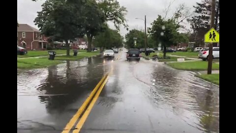 Detroit residents battle more flooding after Friday's rain