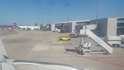 Airbus A321 PT-MXL pushback