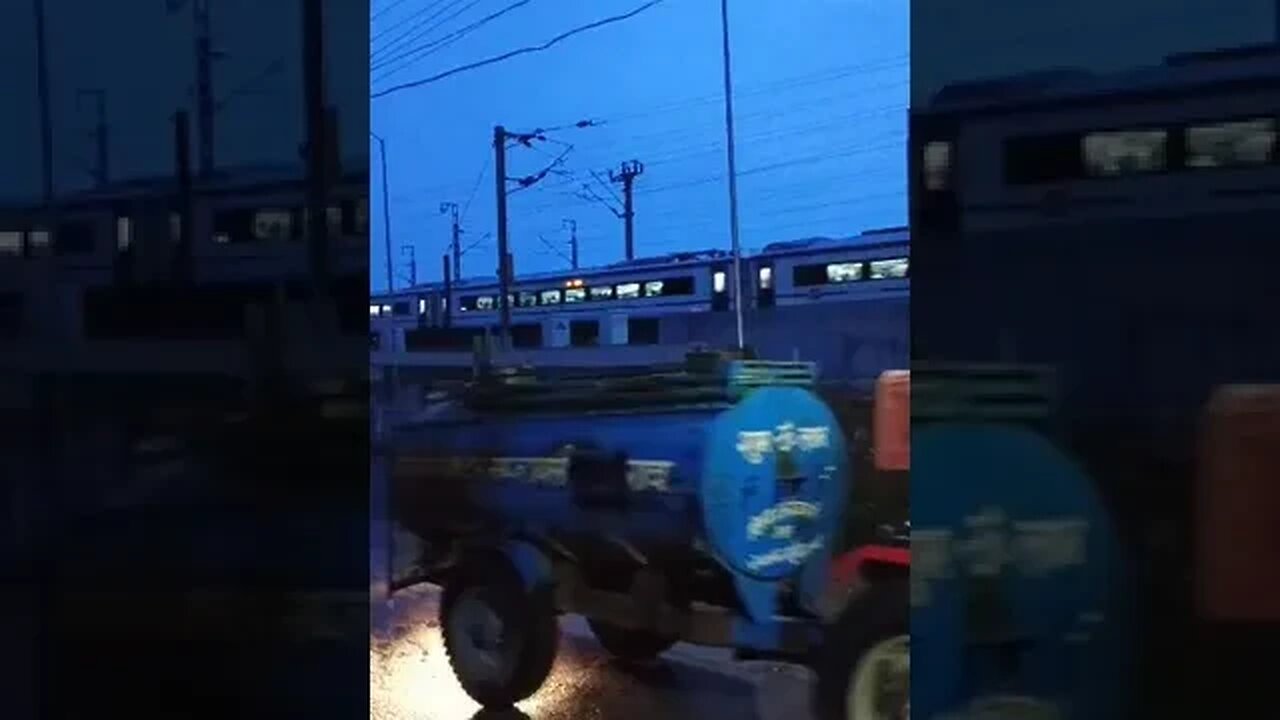 Vande Bharat train in Falna | Latest Video