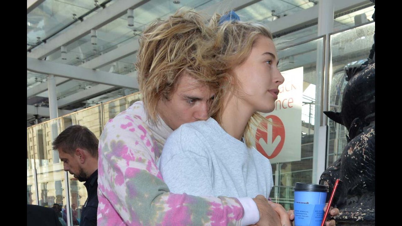Justin Bieber skips Grammys for date night with Hailey