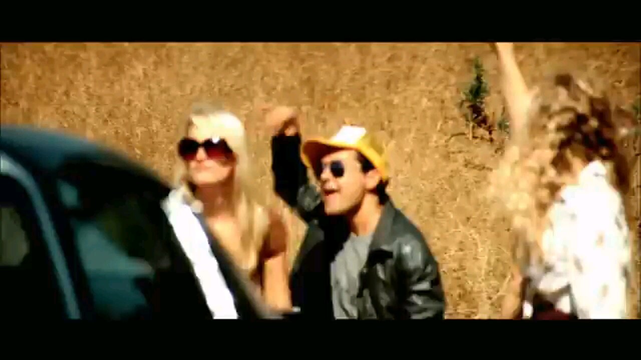 Miley_cyres_-_party_in_the_U.S.A. video