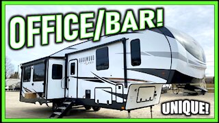 Built-in Office or Bar!! 2021 Rockwood 2899KS