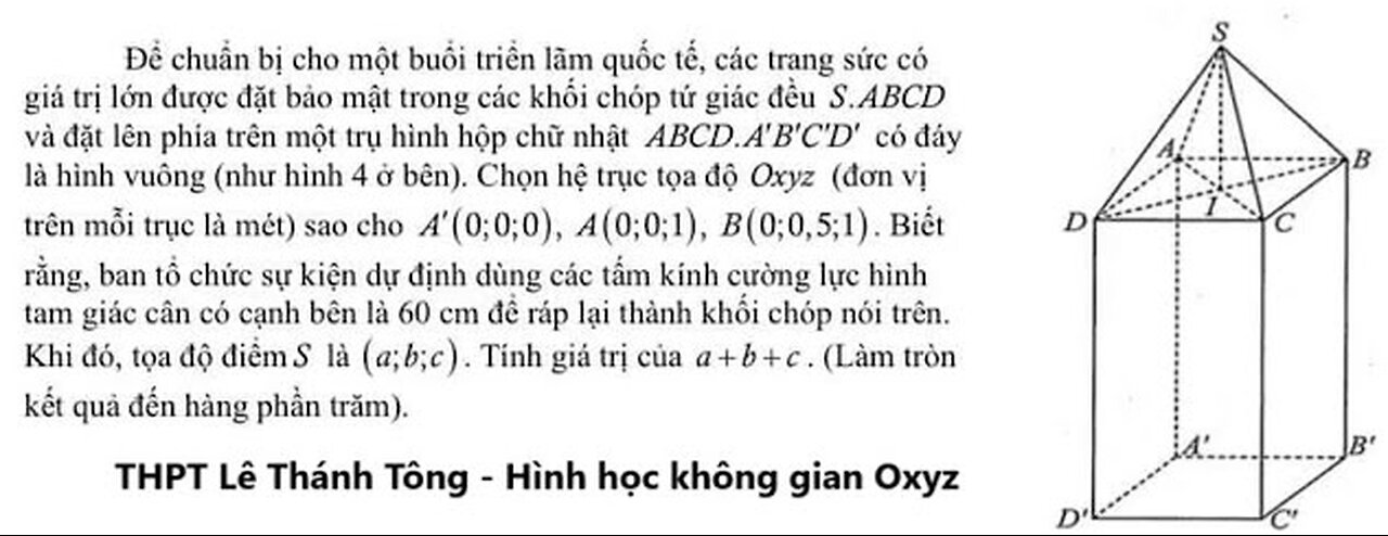 THPT Lê Thánh Tông: Để chuẩn bị cho một buổi triển lãm quốc tế, các trang sức có giá trị lớn được