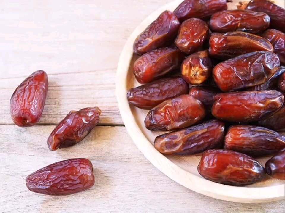A history about Dates in Iran