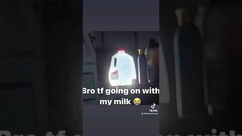 Whats going on? :3 #clip #shorts #stream #game #tiktok #bird #birb #baka #meme #memes #milk #glow