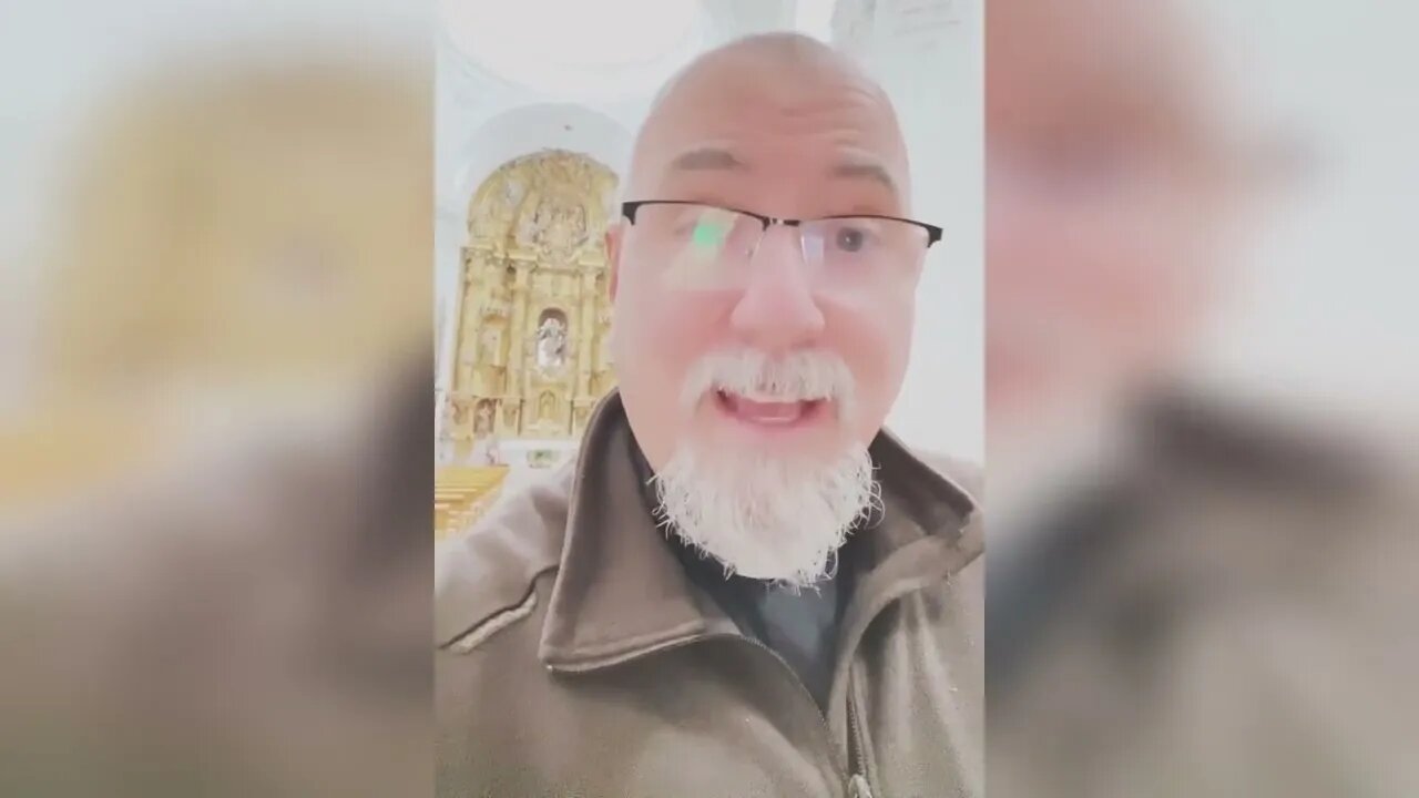 3 elementos simbólicos en los funerales católicos - P. Juan Molina