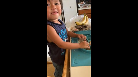 How Jaxon eats pho