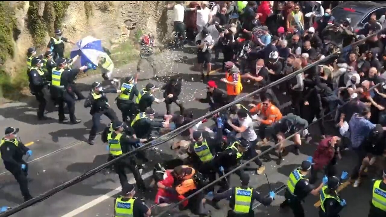 Anti Lockdown Protestors Break Thru Police Line in Australia