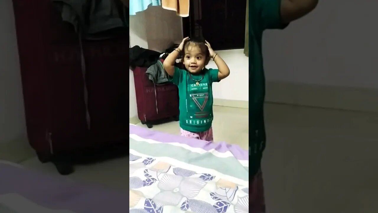 #viral #ytshorts #trending #little #cute baby😍 baton ne teri 😍🥰